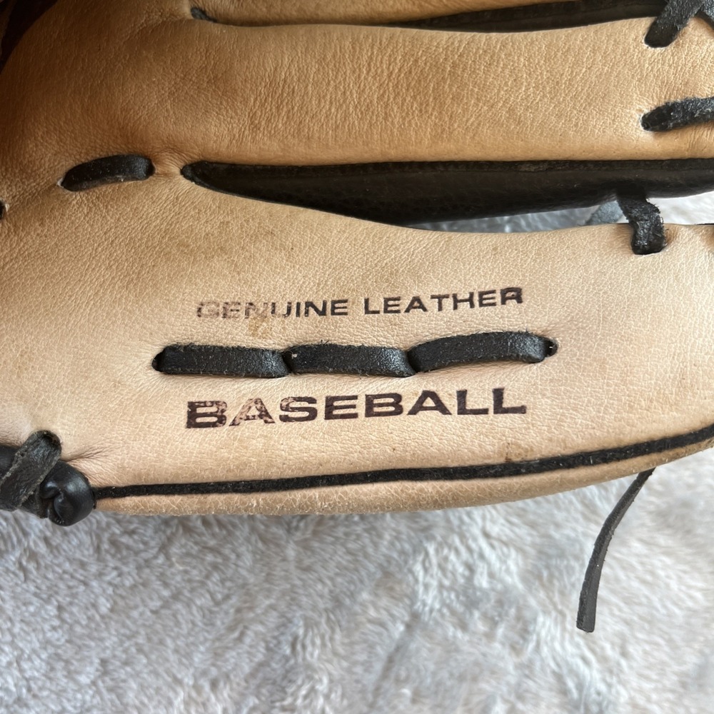 Wilson Baseball Glove A2452 11 1/2" Right Hand Throw - Picture 5 of 8